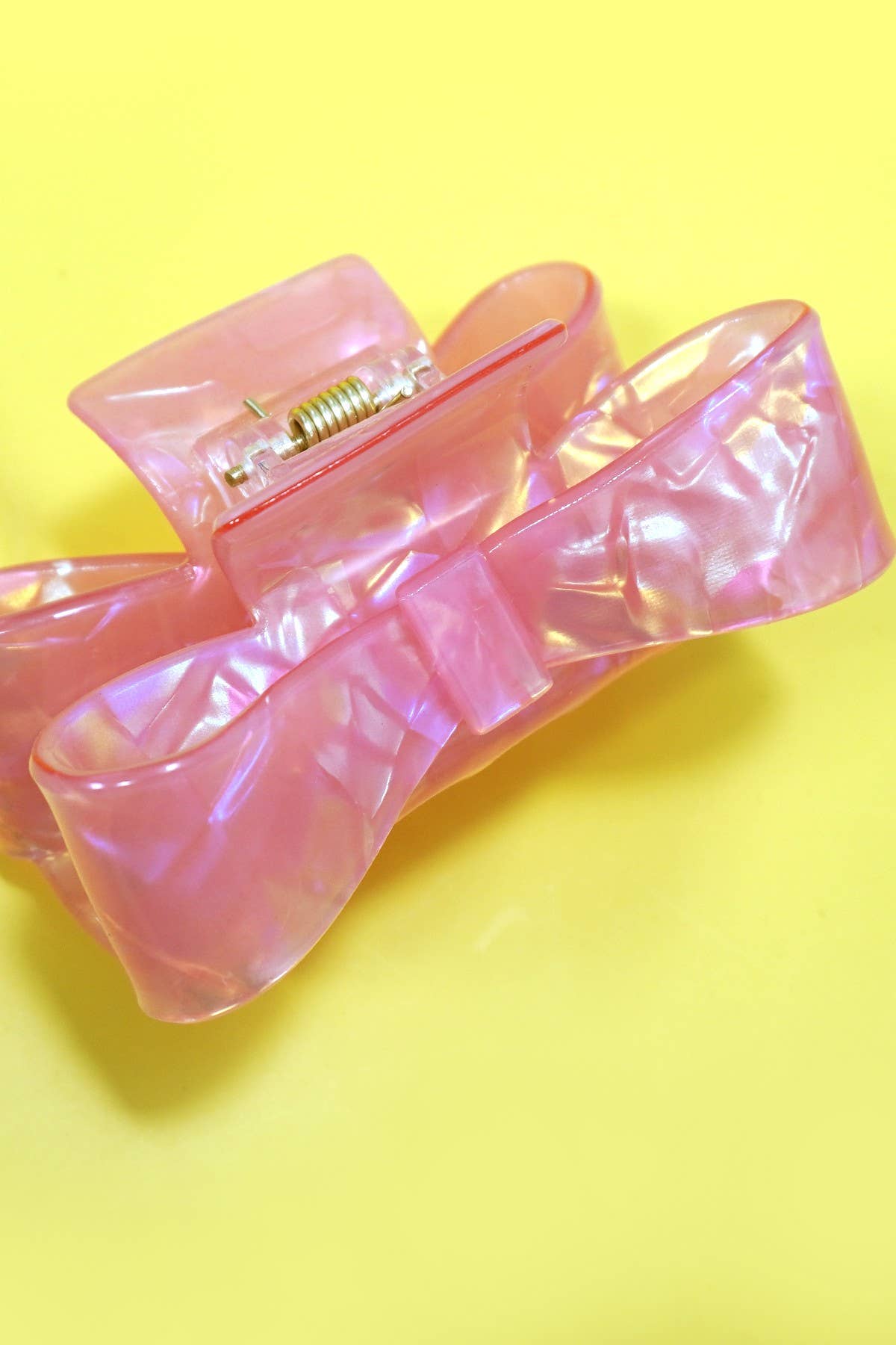 Pearl Bow Claw Clip