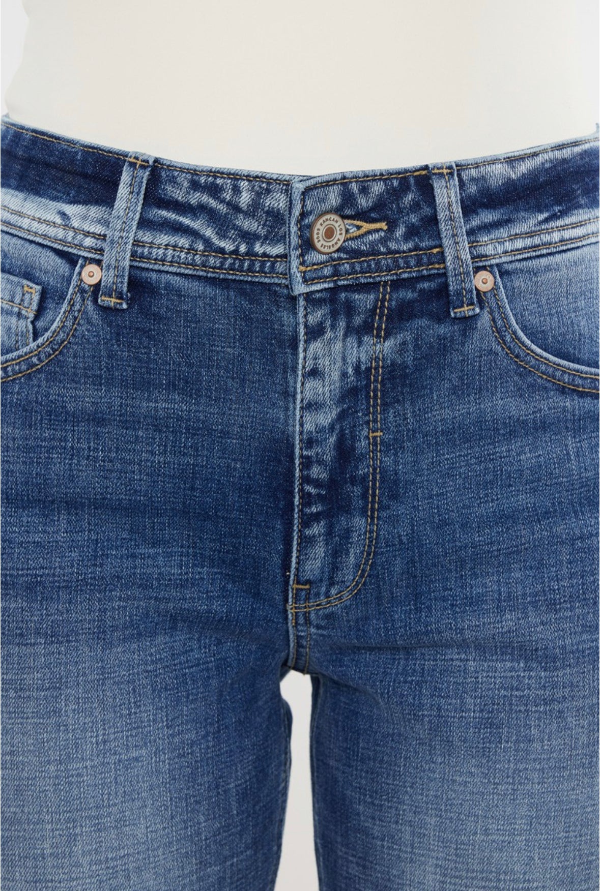 Straight Leg Frayed Hem Kan Can Jeans