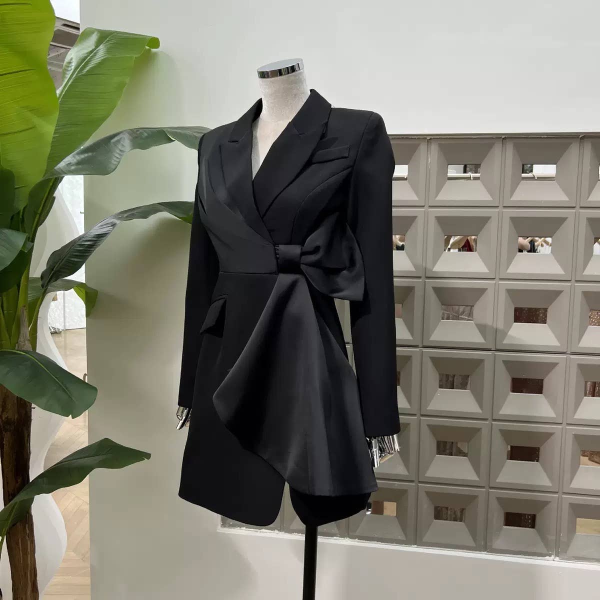 BL5-6 Asymmetrical Blazer Dress with Bow and Waist Cut-Out: Red / English / S