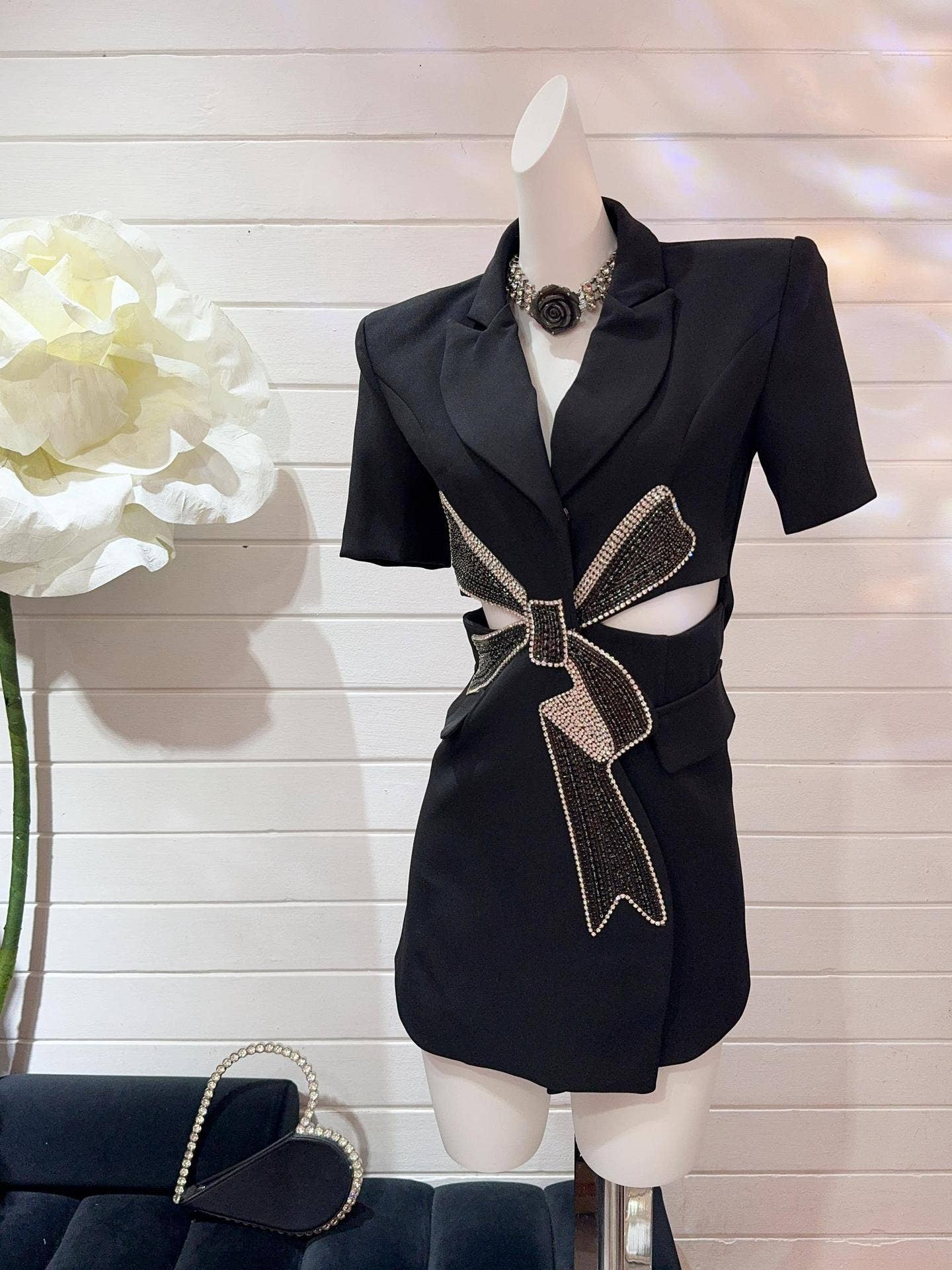 BL10Y Slim Suit Dress with Diamond Bow & Waist Cutout: Long sleeves / English / M