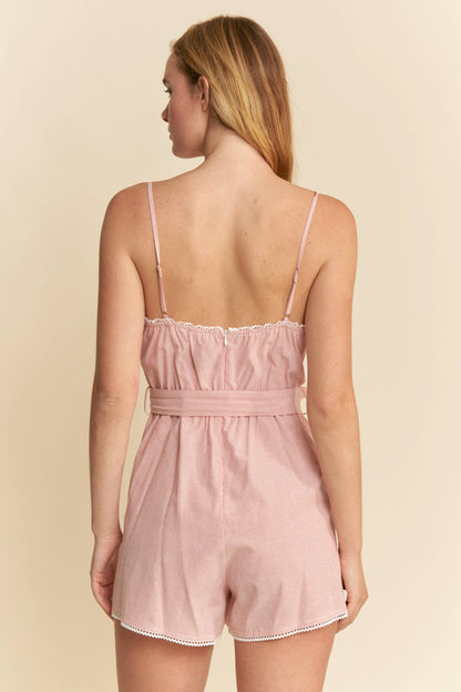STRIPE TIE WAIST ROMPER WITH LACE TRIM HEM: RED / S