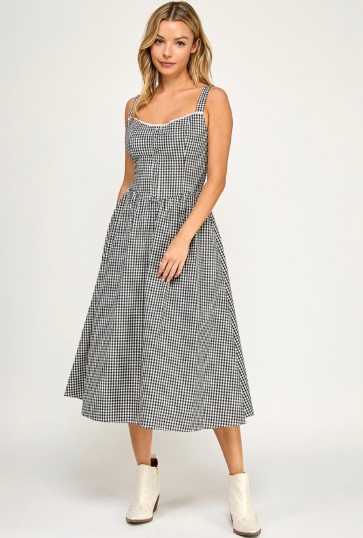 Gingham Charm Maxi Dress