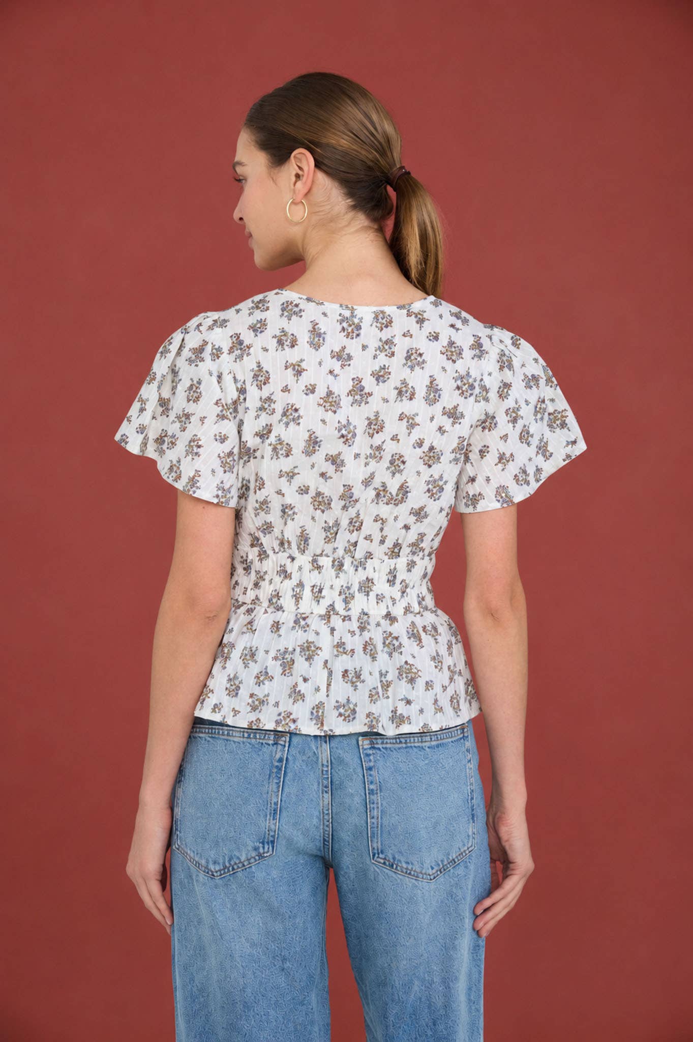 FLORAL CLIP DOT SPLIT NECK BELL SLEEVE TOP: DUSTY BLUE MULTI